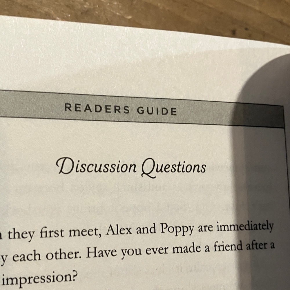 Emily Henry's : People We Meet on Vacation : softcover Book - Picture 13 of 15